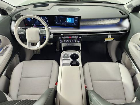 New 2026 Hyundai Ioniq 9 Calligraphy AWD/4WD image 13