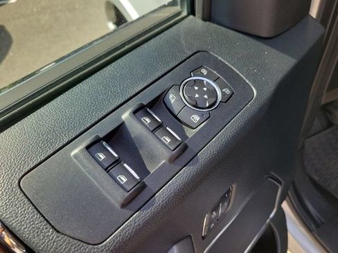 Used 2016 Ford F150 Platinum w/ Equipment Group 701A Luxury RWD image 16