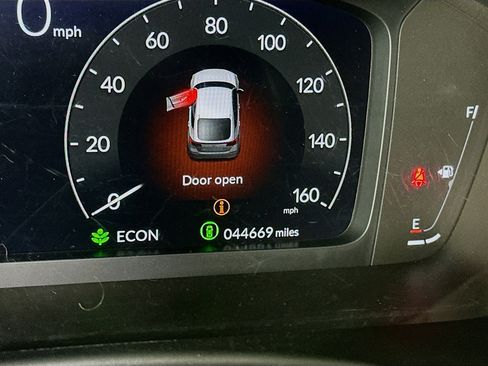Used 2024 Honda Civic Sport Touring image 19