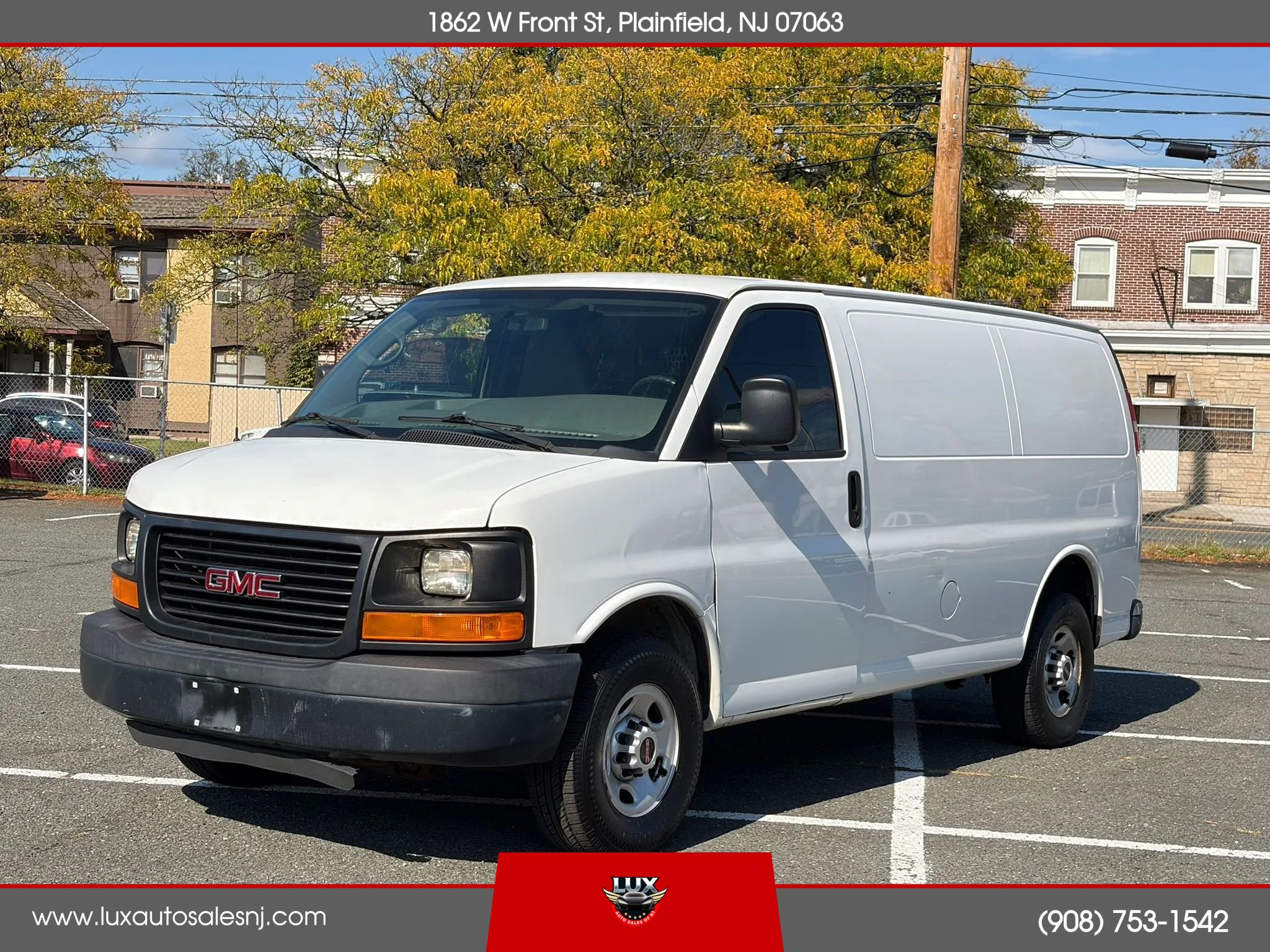Used 2015 GMC Savana 3500 RWD image 2