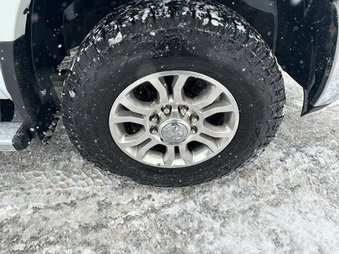 Used 2018 RAM 2500 Laramie AWD/4WD image 13