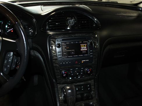 Used 2013 Buick Enclave Leather FWD image 14