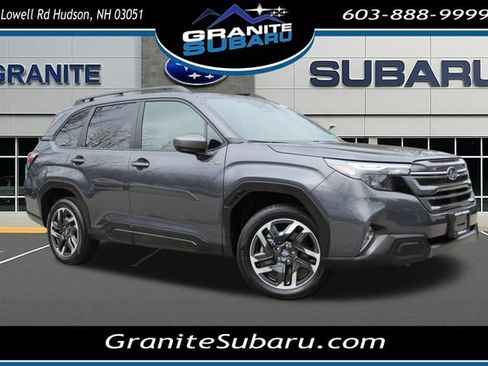Used 2025 Subaru Forester Premium AWD/4WD image 1
