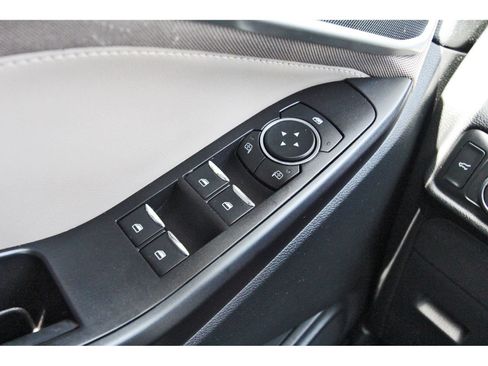 Used 2020 Ford Explorer XLT AWD/4WD image 20