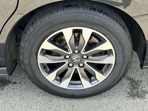 Used 2022 Honda Odyssey EX-L image 5