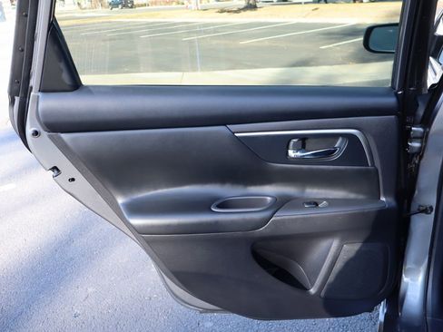 Used 2015 Nissan Altima 2.5 S w/ Power Driver Seat Package image 24