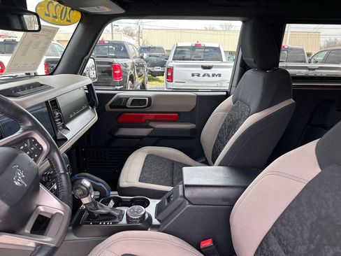 Used 2022 Ford Bronco Wildtrak AWD/4WD image 12