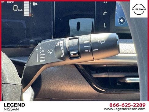 Used 2025 Nissan Kicks SV w/ SV Premium Package AWD/4WD image 22