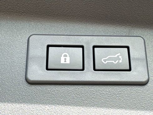 New 2026 Subaru Outback Premium image 33