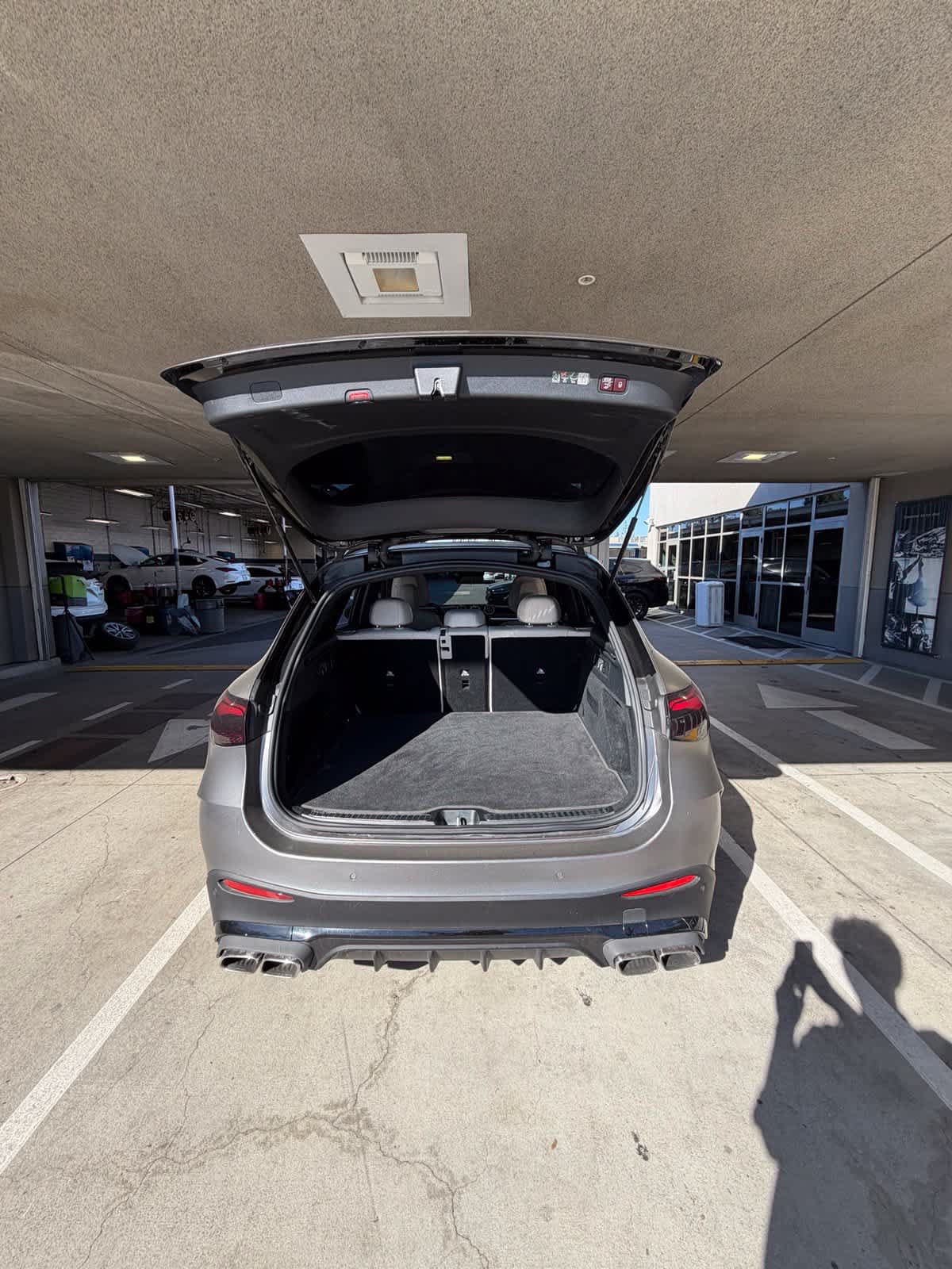 Used 2024 Mercedes-Benz GLC 300 4MATIC image 10