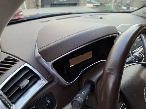 Used 2016 Cadillac SRX Performance w/ Driver Awareness Package image 37