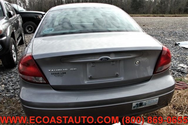 Used 2006 Ford Taurus SE FWD image 6