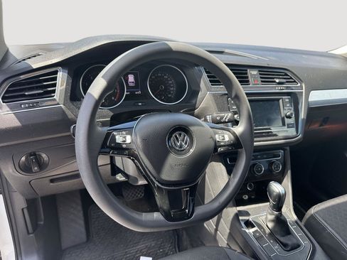 Used 2021 Volkswagen Tiguan S FWD image 10