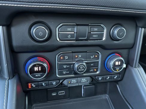 Used 2022 Chevrolet Tahoe Premier image 29