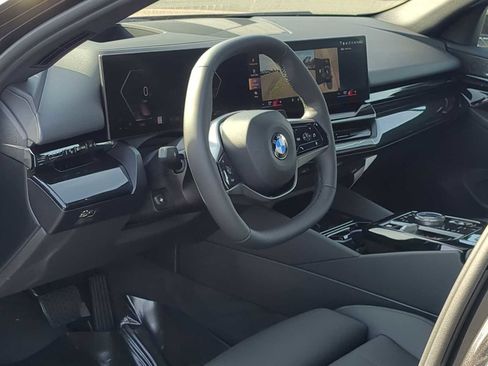 New 2026 BMW 530i xDrive 530i xDrive w/ Premium Package image 10