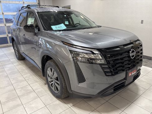 New 2026 Nissan Pathfinder SV w/ Cargo Package image 5