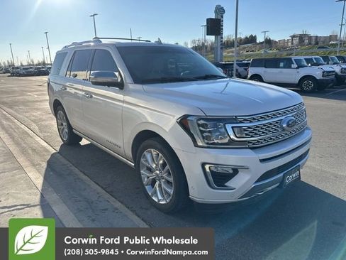 Used 2019 Ford Expedition Platinum AWD/4WD image 3