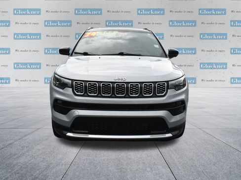 Used 2024 Jeep Compass Limited w/ Elite Group AWD/4WD image 2