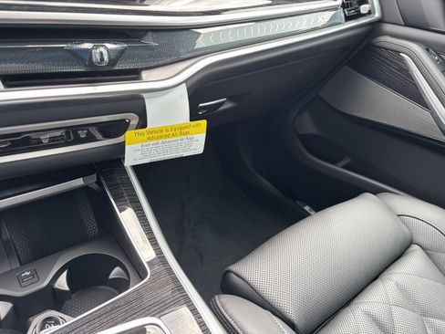 Used 2026 BMW X5 sDrive40i w/ Executive Package image 17