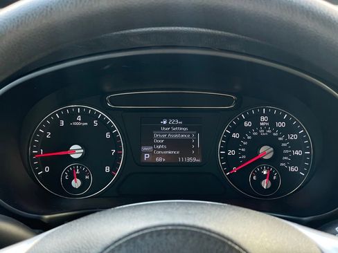 Used 2019 Kia Sorento LX image 13