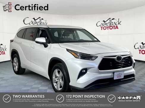 Used 2025 Toyota Highlander LE FWD image 1