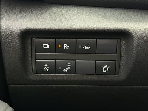 Used 2022 Nissan Kicks S FWD image 17