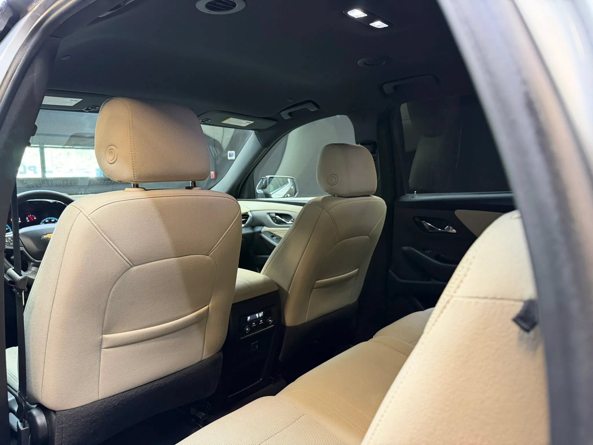 Used 2022 Chevrolet Traverse LS AWD/4WD image 20