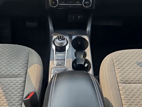 Used 2021 Ford Escape SE w/ Cold Weather Package AWD/4WD image 20