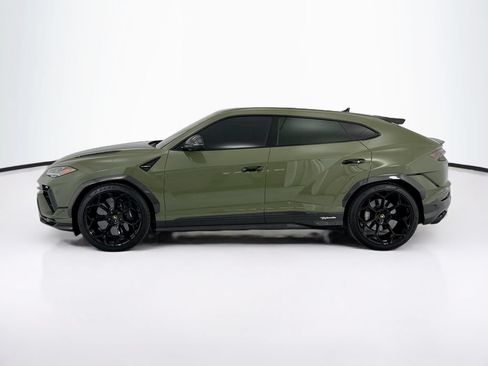 Used 2024 Lamborghini Urus Performante AWD/4WD image 8