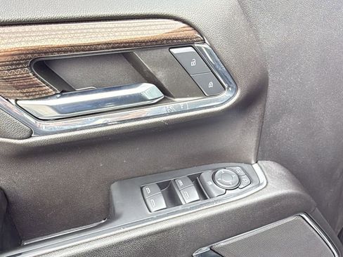 Used 2023 Chevrolet Silverado 1500 LT image 10