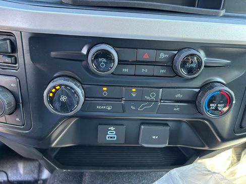 New 2026 Ford F550 4x4 Supercab Super Duty image 23