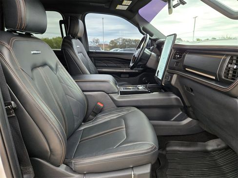 Used 2023 Ford Expedition Max Platinum image 26