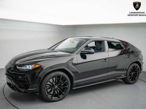 Used 2024 Lamborghini Urus S image 12