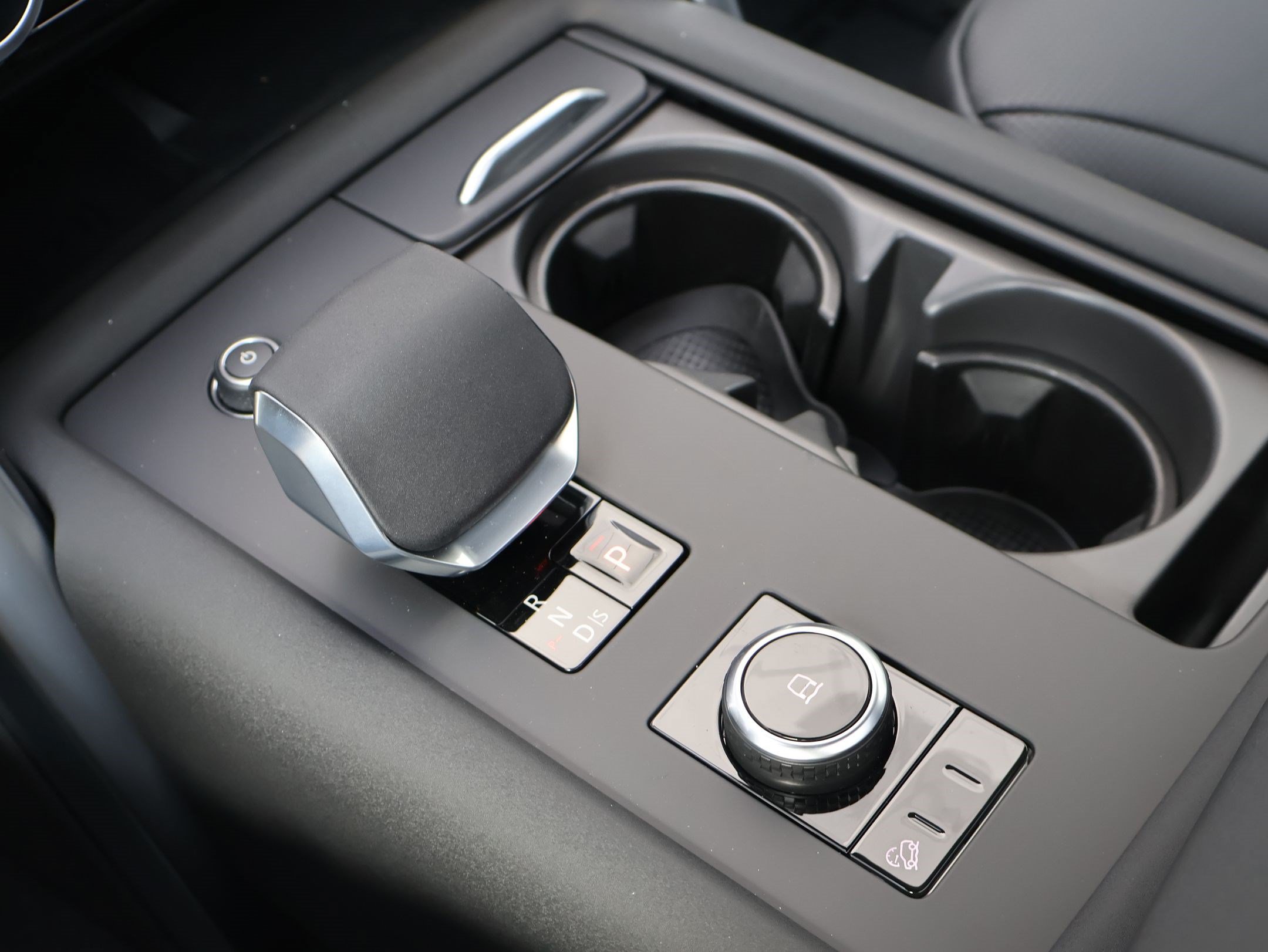 New 2026 Land Rover Discovery Dynamic SE AWD/4WD image 19
