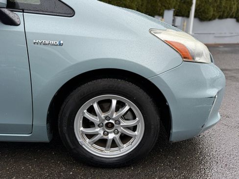 Used 2013 Toyota Prius V Three image 11