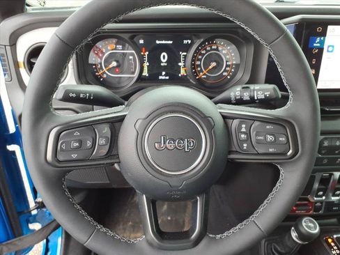 Used 2026 Jeep Wrangler Sport AWD/4WD image 27