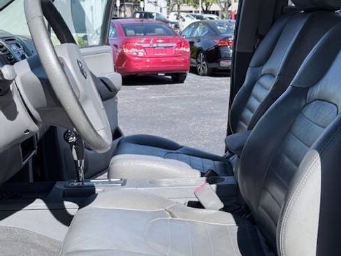 Used 2008 Nissan Frontier LE image 10