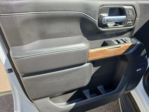Used 2022 Chevrolet Silverado 3500 High Country w/ Technology Package AWD/4WD image 11