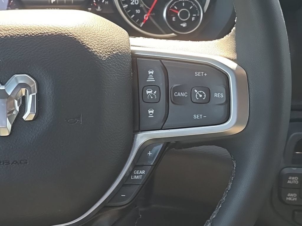 Used 2025 RAM 1500 Big Horn AWD/4WD image 29