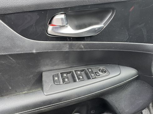 Used 2024 Kia Forte GT-Line FWD image 11