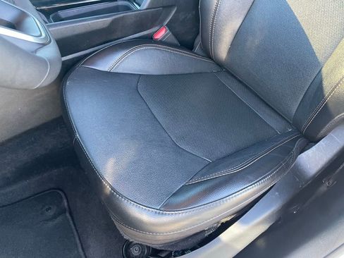 Used 2023 Jeep Compass Limited image 23