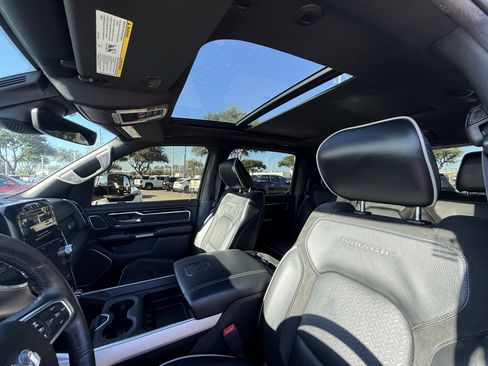 Used 2019 RAM 1500 Laramie image 27