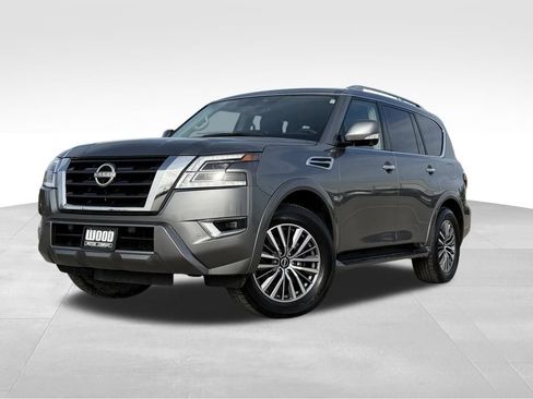 Used 2024 Nissan Armada SL w/ Captain's Chairs Package image 7