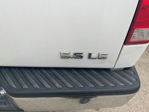 Used 2004 Nissan Titan LE w/ (Tow) Big Tow Pkg AWD/4WD image 6