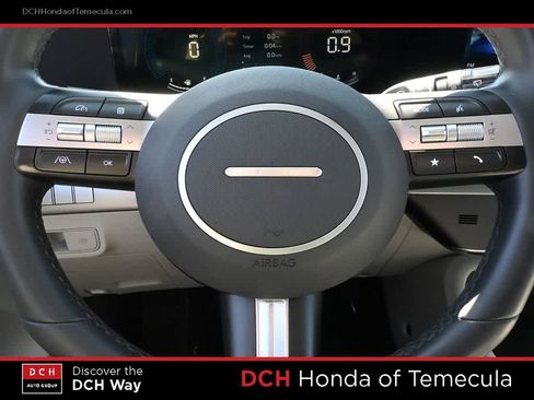 Used 2024 Hyundai Kona SEL FWD image 9