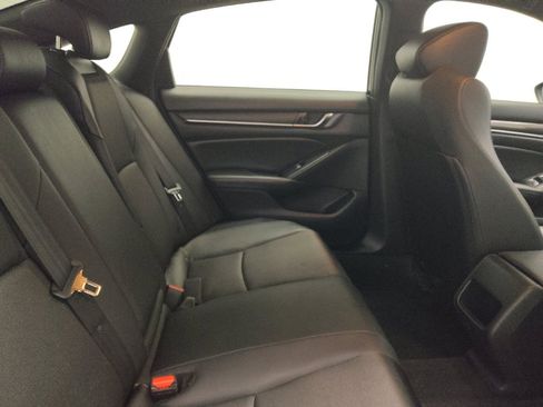 Used 2019 Honda Accord Sport image 19