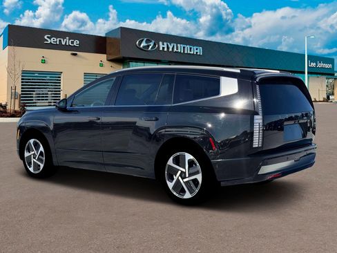 New 2026 Hyundai Ioniq 9 Calligraphy image 4