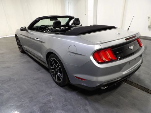 Used 2022 Ford Mustang Premium RWD image 13