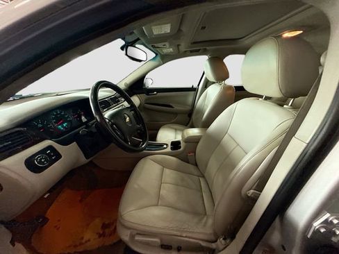 Used 2012 Chevrolet Impala LTZ FWD image 20
