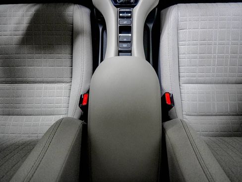 Certified 2026 Honda HR-V LX image 26